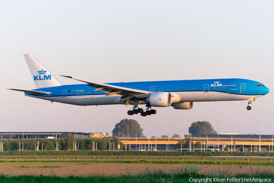 KLM - Royal Dutch Airlines Boeing 777-306(ER) (PH-BVD) | Photo 680342