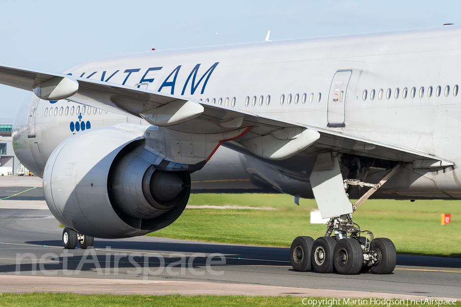 KLM - Royal Dutch Airlines Boeing 777-306(ER) (PH-BVD) | Photo 151144