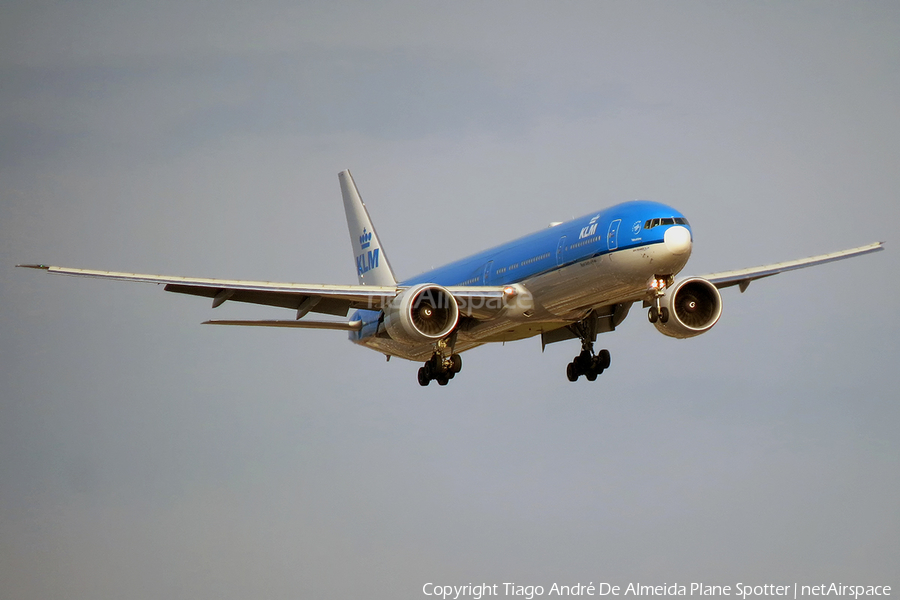 KLM - Royal Dutch Airlines Boeing 777-306(ER) (PH-BVF) | Photo 331722