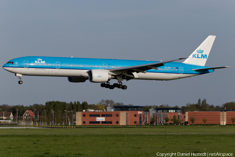 KLM - Royal Dutch Airlines Boeing 777-306(ER) (PH-BVI) | Photo 426149