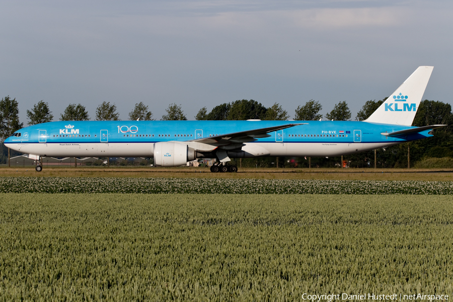 KLM - Royal Dutch Airlines Boeing 777-306(ER) (PH-BVK) | Photo 411415