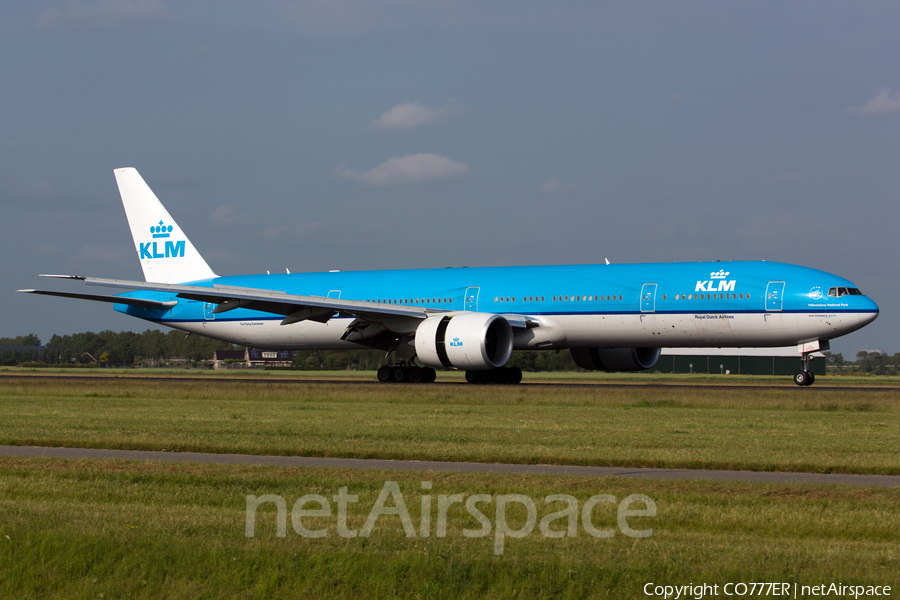 KLM - Royal Dutch Airlines Boeing 777-306(ER) (PH-BVK) | Photo 57369