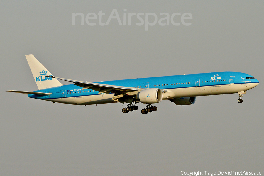 KLM - Royal Dutch Airlines Boeing 777-306(ER) (PH-BVK) | Photo 332892