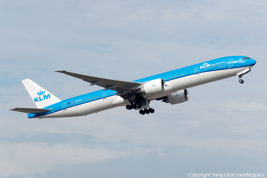 KLM - Royal Dutch Airlines Boeing 777-306(ER) (PH-BVP) | Photo 180953