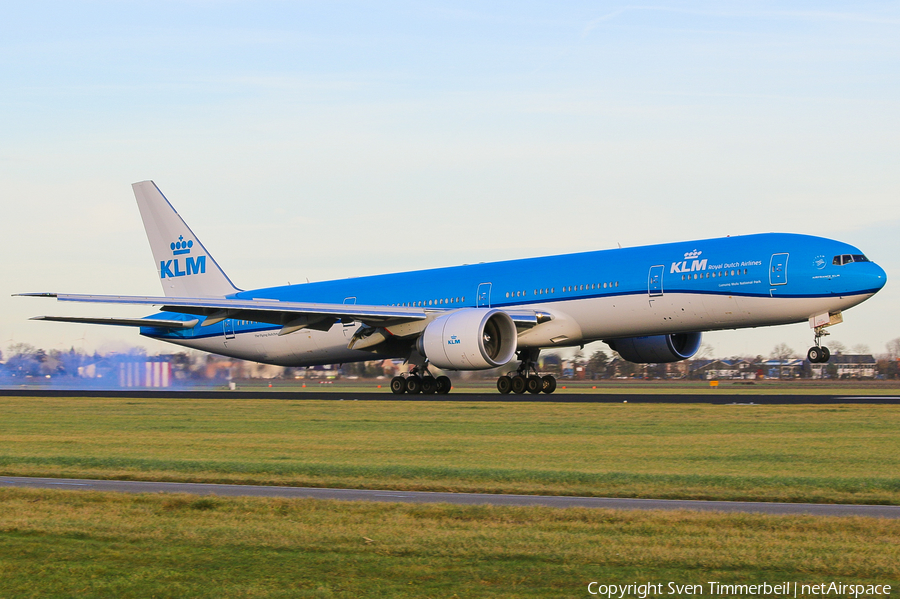 KLM - Royal Dutch Airlines Boeing 777-306(ER) (PH-BVR) | Photo 132014