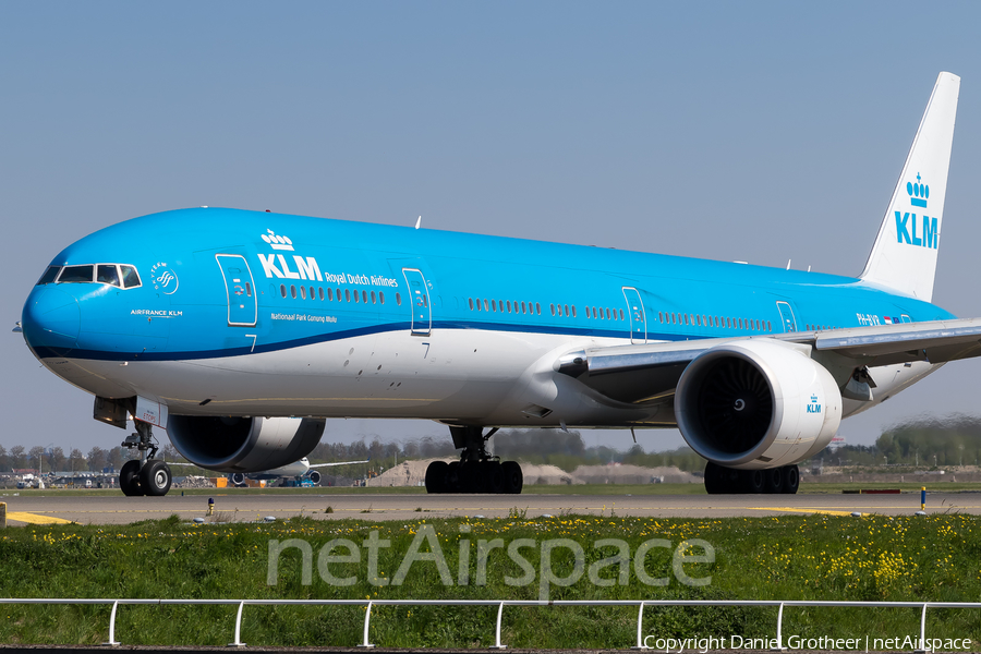 KLM - Royal Dutch Airlines Boeing 777-306(ER) (PH-BVR) | Photo 331476
