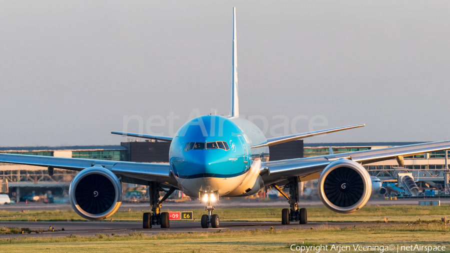 KLM - Royal Dutch Airlines Boeing 777-306(ER) (PH-BVS) | Photo 379143