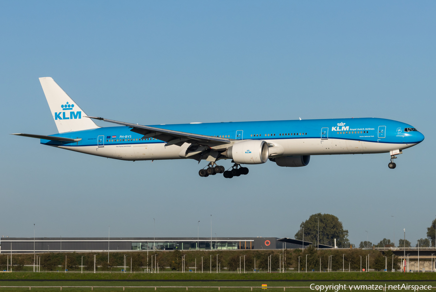 KLM - Royal Dutch Airlines Boeing 777-306(ER) (PH-BVS) | Photo 595973