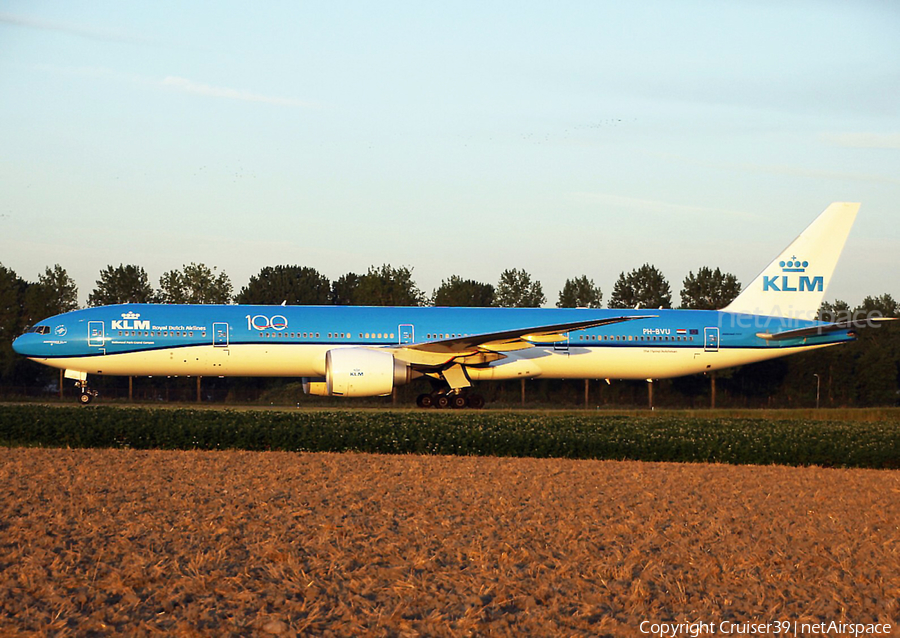 KLM - Royal Dutch Airlines Boeing 777-306(ER) (PH-BVU) | Photo 407813