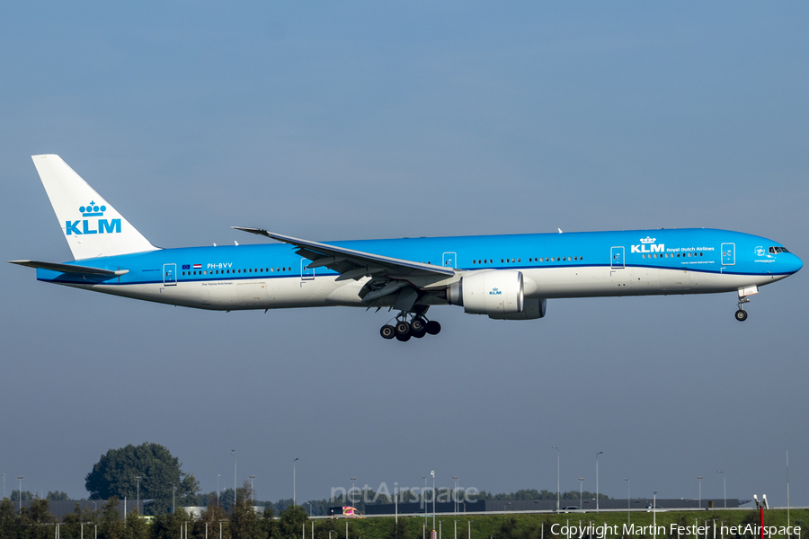 KLM - Royal Dutch Airlines Boeing 777-306(ER) (PH-BVV) | Photo 488452