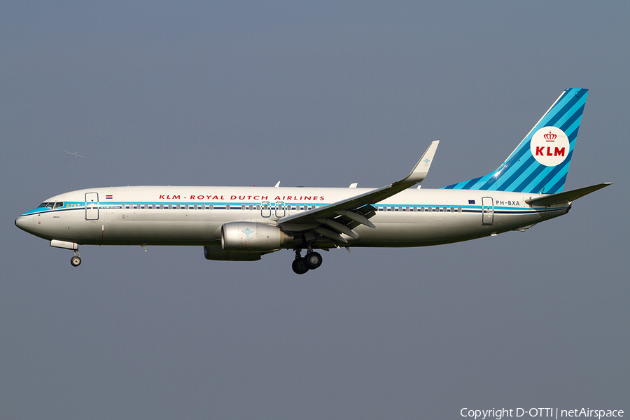 KLM - Royal Dutch Airlines Boeing 737-8K2 (PH-BXA) | Photo 369777