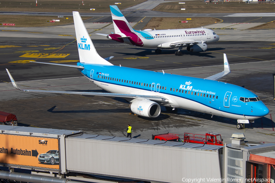 KLM - Royal Dutch Airlines Boeing 737-8K2 (PH-BXE) | Photo 498474