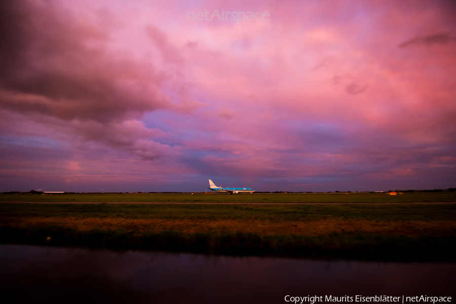KLM - Royal Dutch Airlines Boeing 737-8K2 (PH-BXF) | Photo 125222