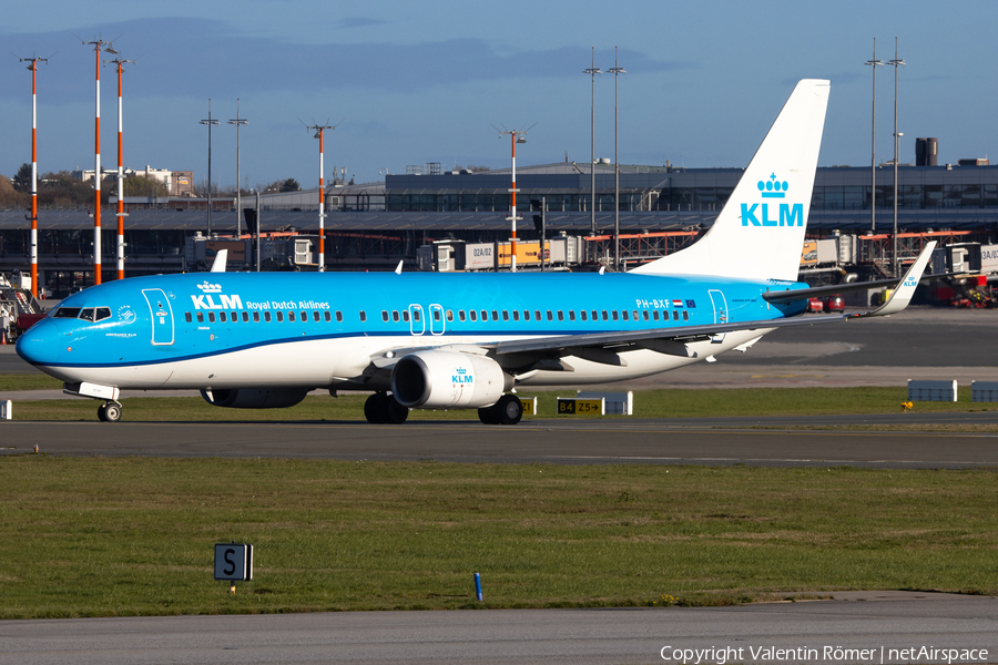 KLM - Royal Dutch Airlines Boeing 737-8K2 (PH-BXF) | Photo 535675