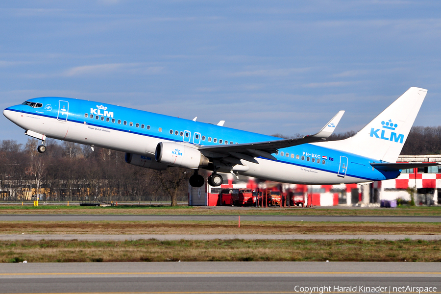 KLM - Royal Dutch Airlines Boeing 737-8K2 (PH-BXG) | Photo 293829