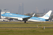 KLM - Royal Dutch Airlines Boeing 737-8K2 (PH-BXI) at  Warsaw - Frederic Chopin International, Poland