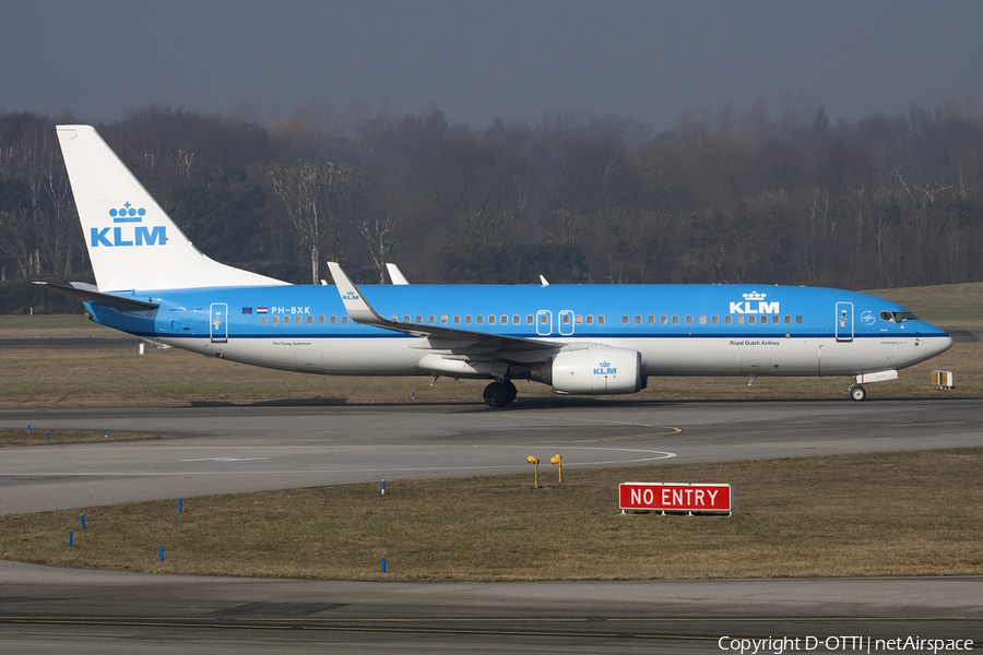 KLM - Royal Dutch Airlines Boeing 737-8K2 (PH-BXK) | Photo 433300