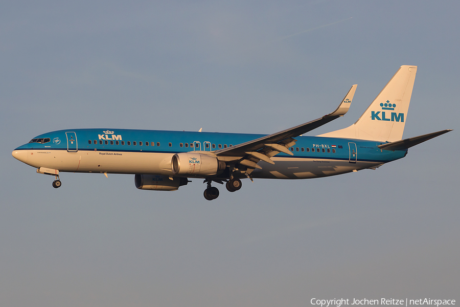 KLM - Royal Dutch Airlines Boeing 737-8K2 (PH-BXL) | Photo 61007