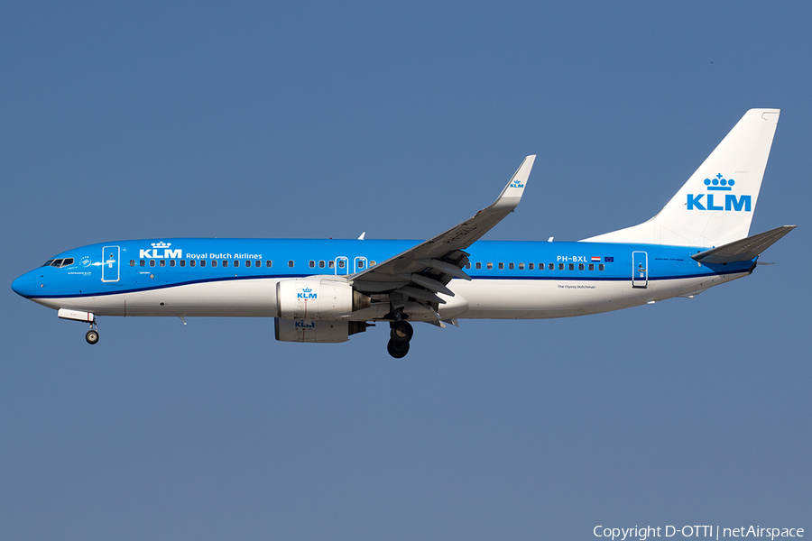 KLM - Royal Dutch Airlines Boeing 737-8K2 (PH-BXL) | Photo 574045