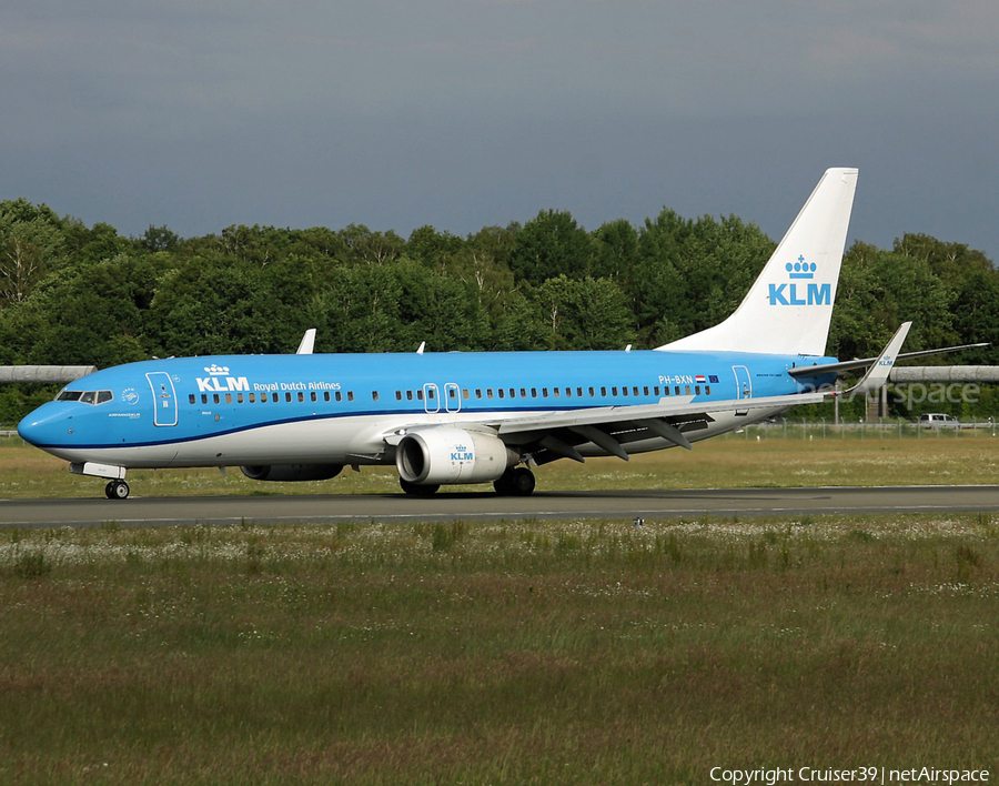 KLM - Royal Dutch Airlines Boeing 737-823 (PH-BXN) | Photo 529393