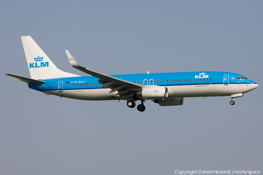 KLM - Royal Dutch Airlines Boeing 737-8BK (PH-BXU) | Photo 551317