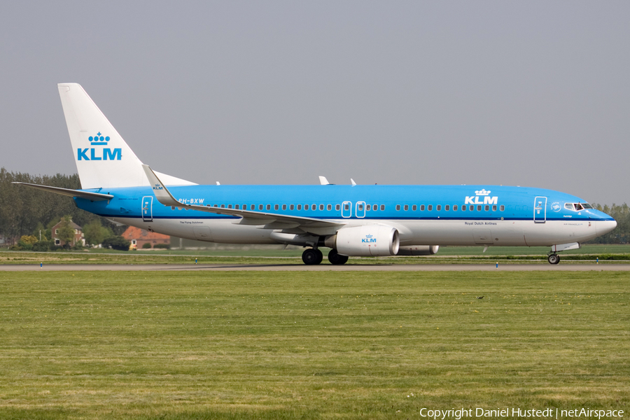 KLM - Royal Dutch Airlines Boeing 737-8K2 (PH-BXW) | Photo 544549