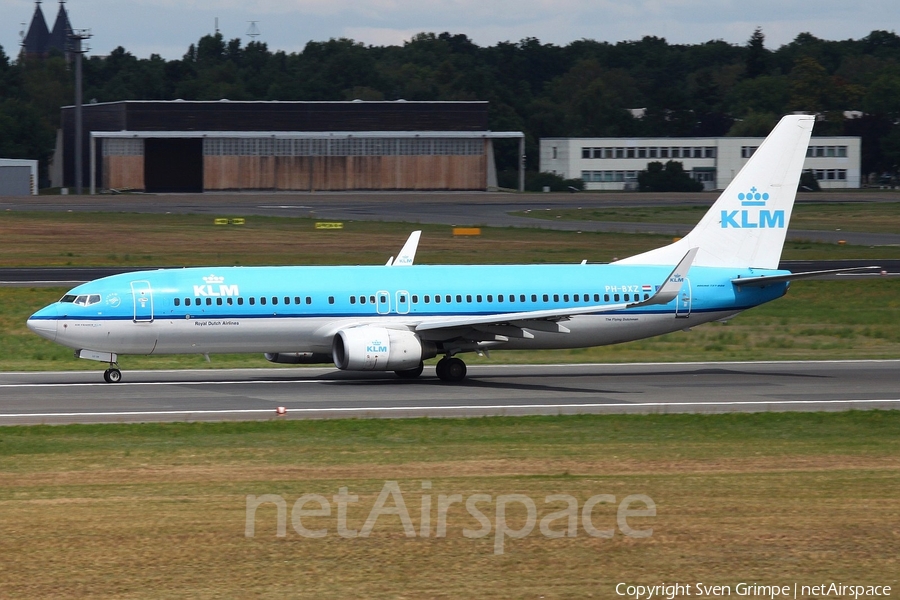 KLM - Royal Dutch Airlines Boeing 737-8K2 (PH-BXZ) | Photo 52885