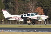 KLM Flight School Beech 58 Baron (PH-BYD) at  Hamburg - Fuhlsbuettel (Helmut Schmidt), Germany