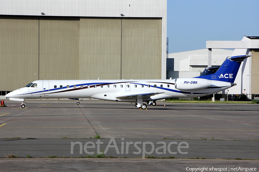 JetNetherlands Embraer ERJ-145LR (PH-DWA) | Photo 461603