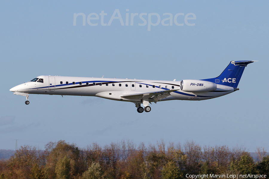 JetNetherlands Embraer ERJ-145LR (PH-DWA) | Photo 550726