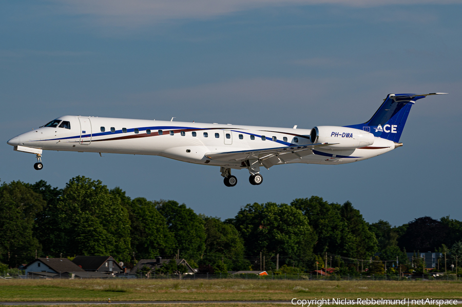 JetNetherlands Embraer ERJ-145LR (PH-DWA) | Photo 389715