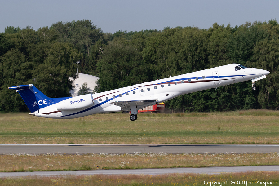 JetNetherlands Embraer ERJ-145LR (PH-DWA) | Photo 389934