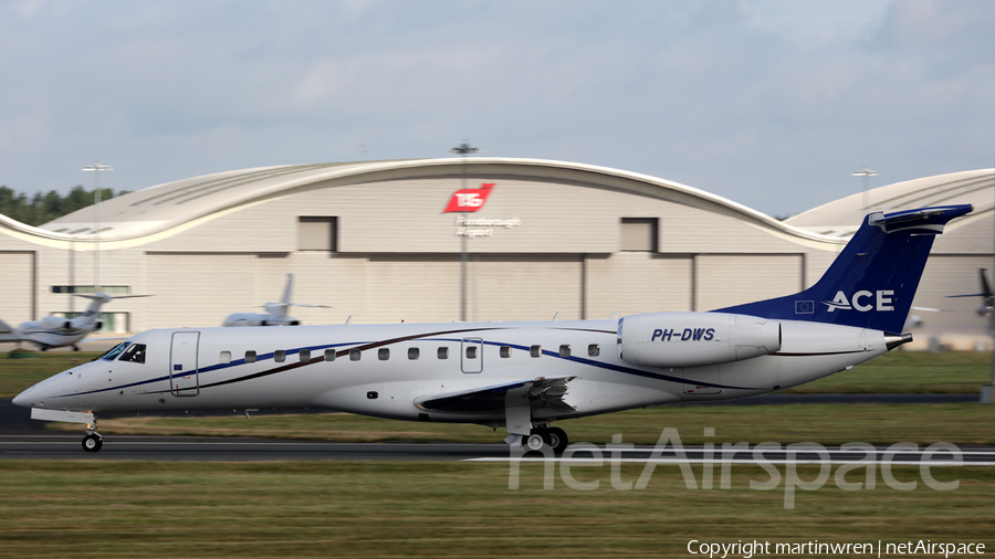 JetNetherlands Embraer ERJ-135LR (PH-DWS) | Photo 329018