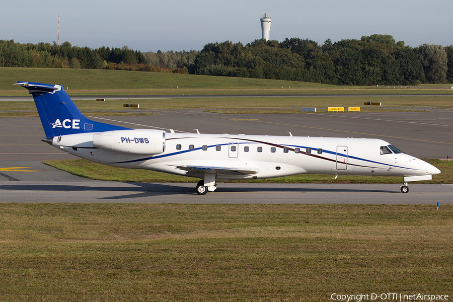 JetNetherlands Embraer ERJ-135LR (PH-DWS) | Photo 264929