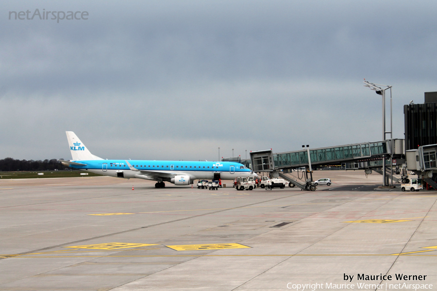 KLM Cityhopper Embraer ERJ-190STD (ERJ-190-100STD) (PH-EXC) | Photo 106352