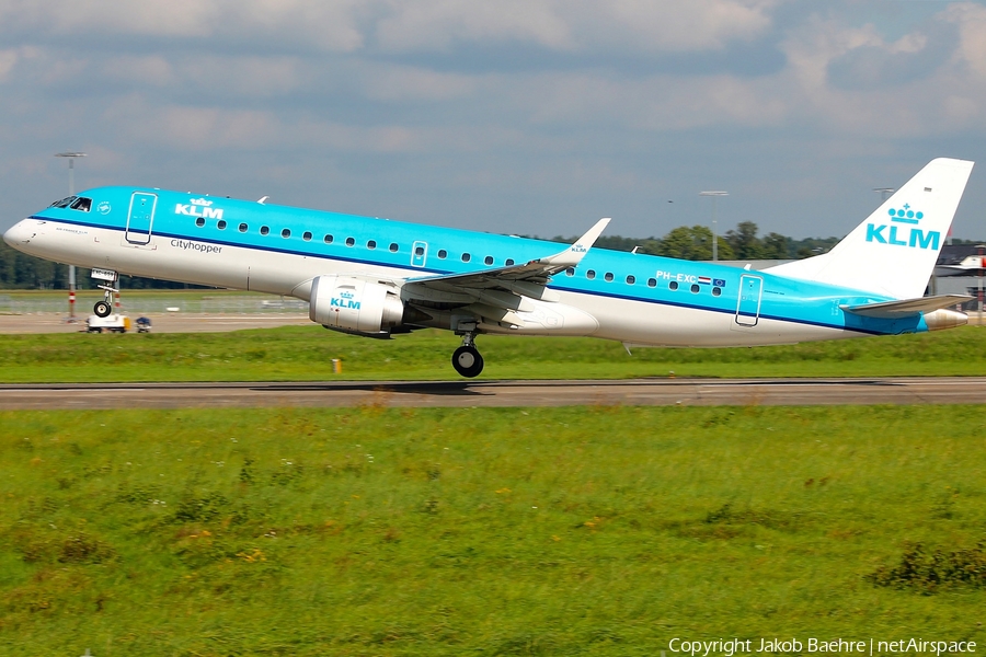 KLM Cityhopper Embraer ERJ-190STD (ERJ-190-100STD) (PH-EXC) | Photo 193467