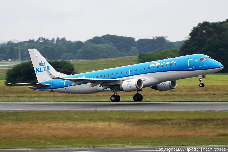 KLM Cityhopper Embraer ERJ-190STD (ERJ-190-100STD) (PH-EXE) | Photo 292995