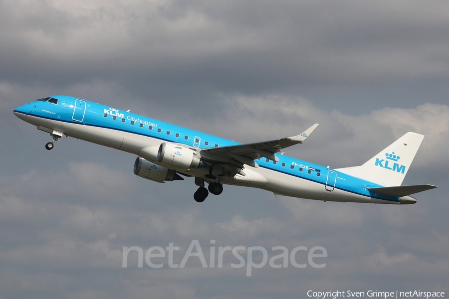 KLM Cityhopper Embraer ERJ-190STD (ERJ-190-100STD) (PH-EXE) | Photo 106942