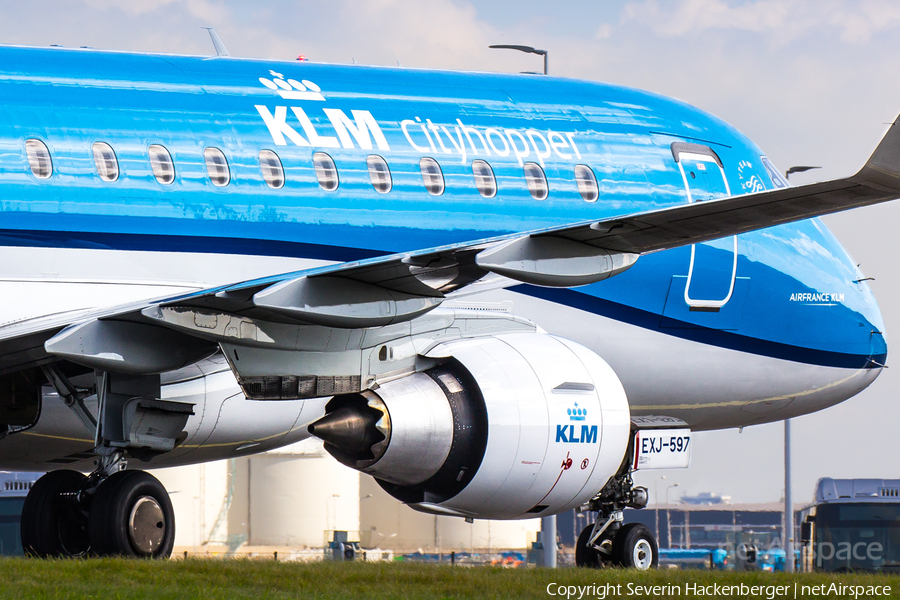KLM Cityhopper Embraer ERJ-175STD (ERJ-170-200STD) (PH-EXJ) | Photo 199084