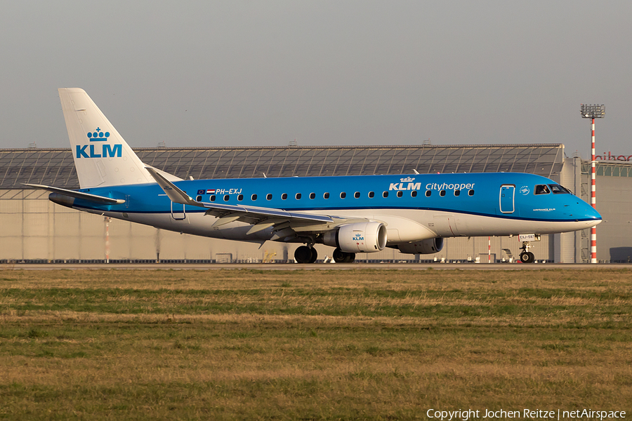 KLM Cityhopper Embraer ERJ-175STD (ERJ-170-200STD) (PH-EXJ) | Photo 150182