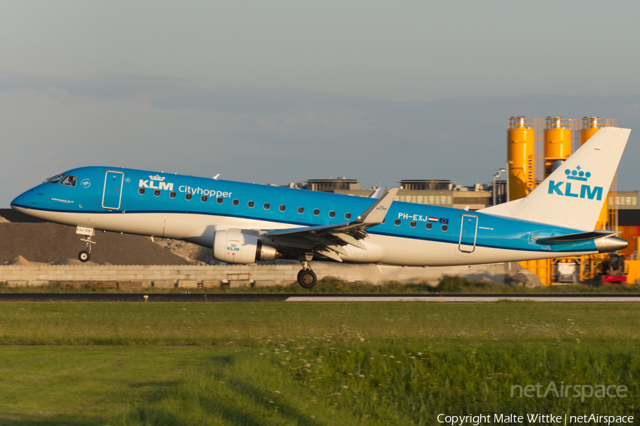 KLM Cityhopper Embraer ERJ-175STD (ERJ-170-200STD) (PH-EXJ) | Photo 468589