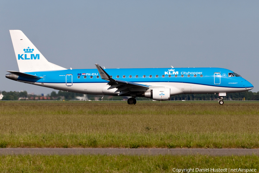 KLM Cityhopper Embraer ERJ-175STD (ERJ-170-200STD) (PH-EXJ) | Photo 480129