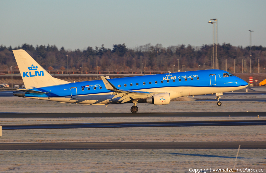 KLM Cityhopper Embraer ERJ-175LR (ERJ-170-200LR) (PH-EXK) | Photo 209188