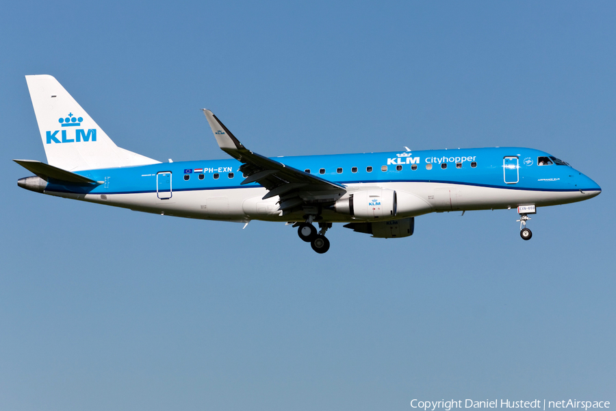 KLM Cityhopper Embraer ERJ-175STD (ERJ-170-200STD) (PH-EXN) | Photo 479477