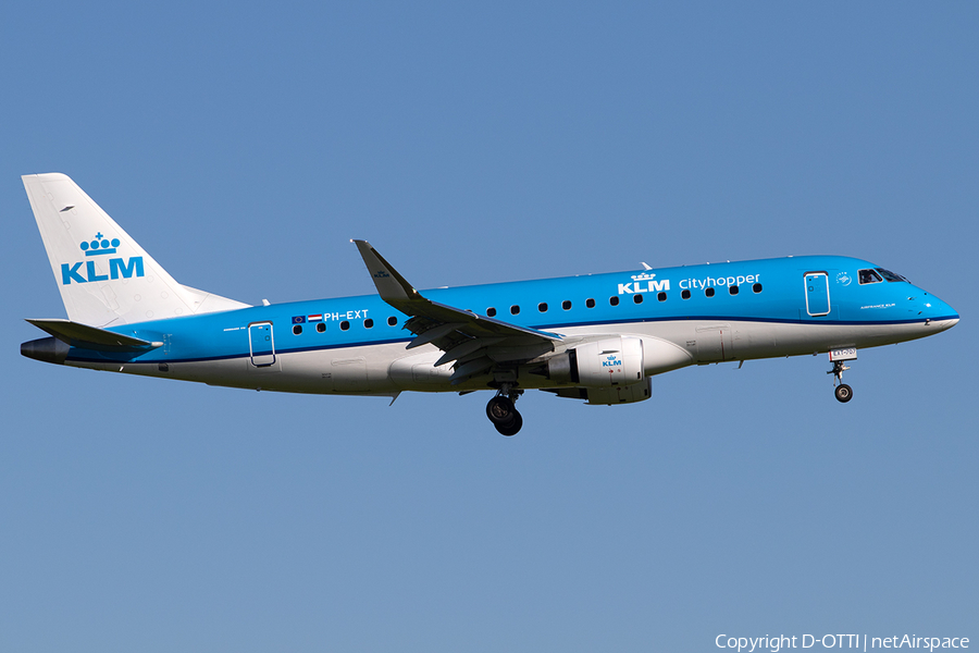 KLM Cityhopper Embraer ERJ-175STD (ERJ-170-200STD) (PH-EXT) | Photo 243877