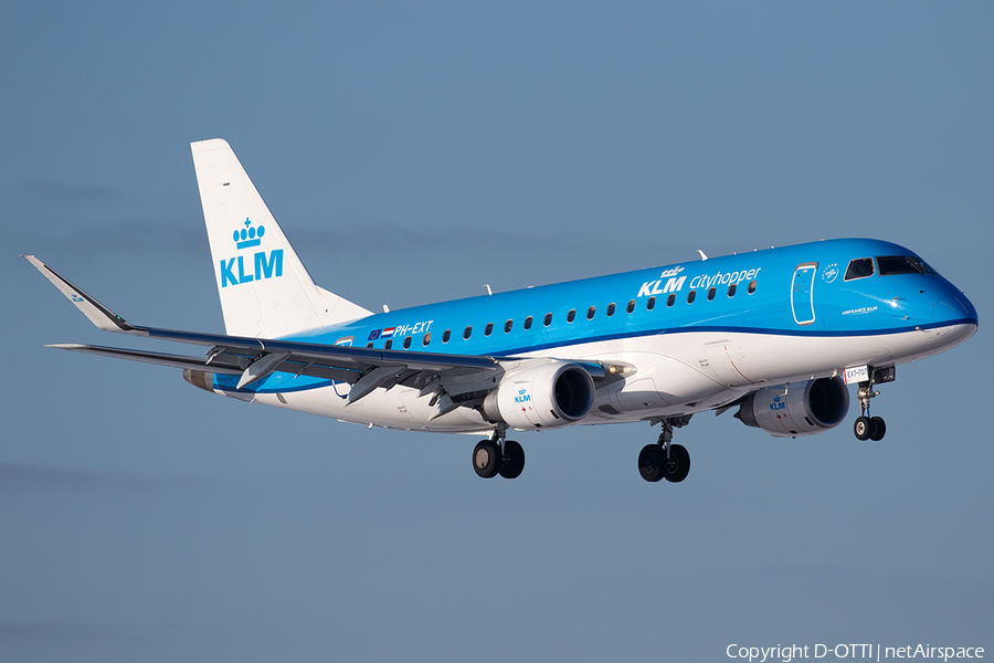 KLM Cityhopper Embraer ERJ-175STD (ERJ-170-200STD) (PH-EXT) | Photo 426667