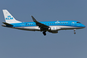 KLM Cityhopper Embraer ERJ-175STD (ERJ-170-200STD) (PH-EXU) at  Amsterdam - Schiphol, Netherlands