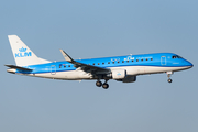 KLM Cityhopper Embraer ERJ-175STD (ERJ-170-200STD) (PH-EXU) at  Amsterdam - Schiphol, Netherlands