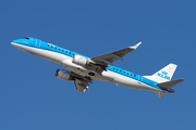 KLM Cityhopper Embraer ERJ-190STD (ERJ-190-100STD) (PH-EXY) at  Barcelona - El Prat, Spain