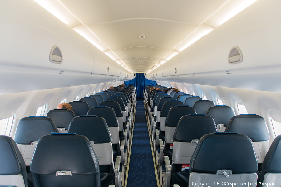 KLM Cityhopper Embraer ERJ-175STD (ERJ-170-200STD) (PH-EXZ) | Photo 487776